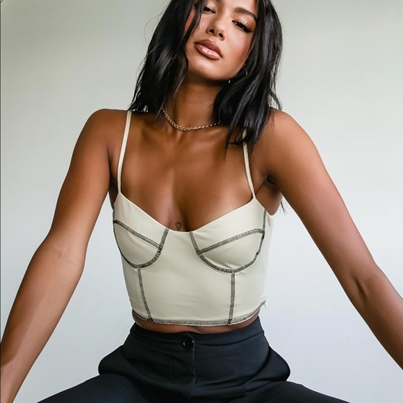 Princess Polly Tops - Princess Polly Leilani Top | US 4 | Beige